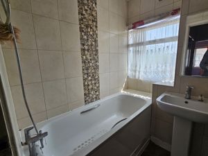 Photo 1- click for photo gallery